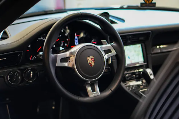 PORSCHE 911 Turbo S PDK