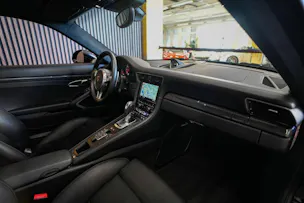 PORSCHE 911 Turbo S PDK