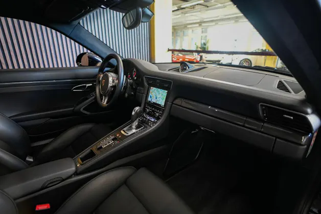 PORSCHE 911 Turbo S PDK