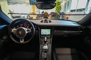 PORSCHE 911 Turbo S PDK