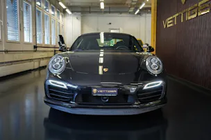 PORSCHE 911 Turbo S PDK
