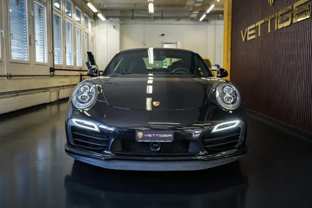 PORSCHE 911 Turbo S PDK
