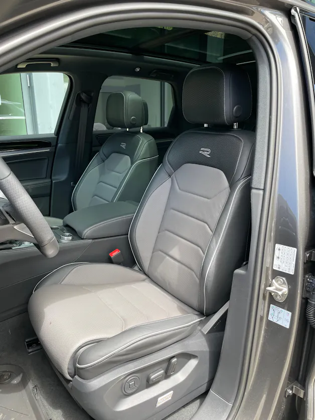 VW Touareg 3.0 TDI R-Line Final Edition Tiptronic