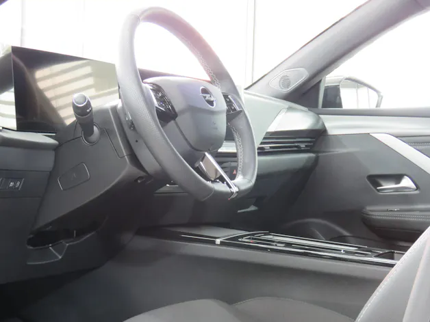 OPEL Astra 1.6 PHEV Turbo Swiss Plus Automat