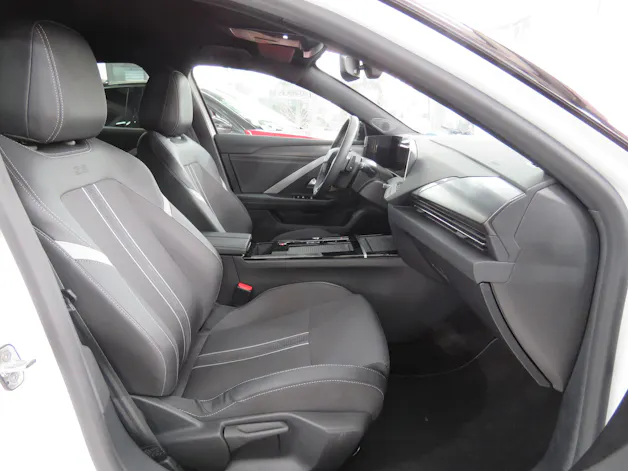 OPEL Astra 1.6 PHEV Turbo Swiss Plus Automat