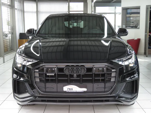 AUDI Q8 55 TFSI Quattro tiptronic (Automat, Hybrid)