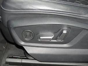AUDI Q8 55 TFSI Quattro tiptronic (Automat, Hybrid)