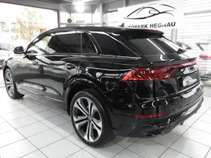 AUDI Q8 55 TFSI Quattro tiptronic (Automat, Hybrid)