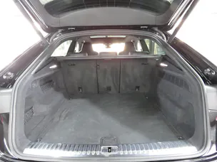 AUDI Q8 55 TFSI Quattro tiptronic (Automat, Hybrid)
