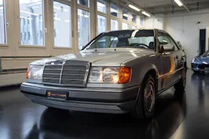 MERCEDES-BENZ 300 CE