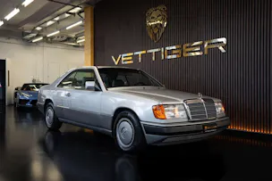 MERCEDES-BENZ 300 CE
