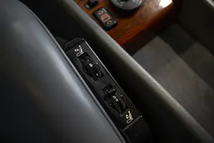 MERCEDES-BENZ 300 CE