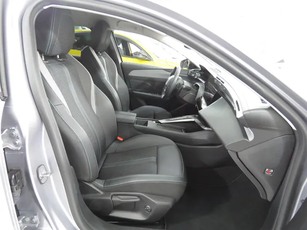 PEUGEOT 308 1.2 Pure Tech Allure Pack EAT8 (Automat)