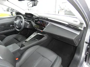 PEUGEOT 308 1.2 Pure Tech Allure Pack EAT8 (Automat)
