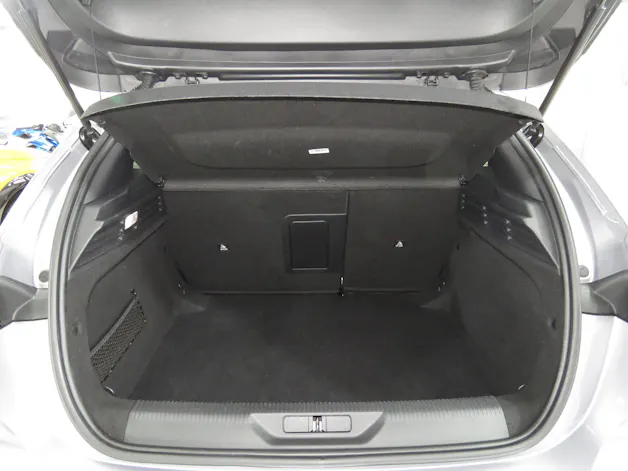 PEUGEOT 308 1.2 Pure Tech Allure Pack EAT8 (Automat)