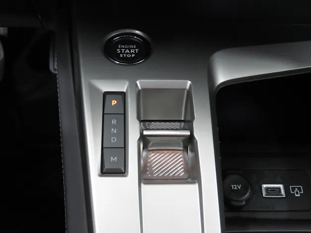 PEUGEOT 308 1.2 Pure Tech Allure Pack EAT8 (Automat)