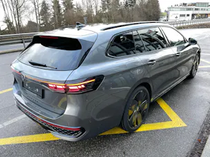 VW Passat Variant 2.0 TDI evo R-Line 4 Motion DSG