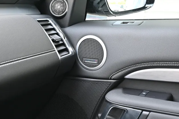 Land Rover Discovery 3.0D I6 P250 S R-Dynamic AWD Automatic 7-Plätzer + AHK 3500kg + Werksgarantie 10.2030