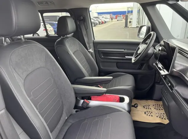 VW ID.Buzz LWB Pro 4 Motion - 7 Sitzer