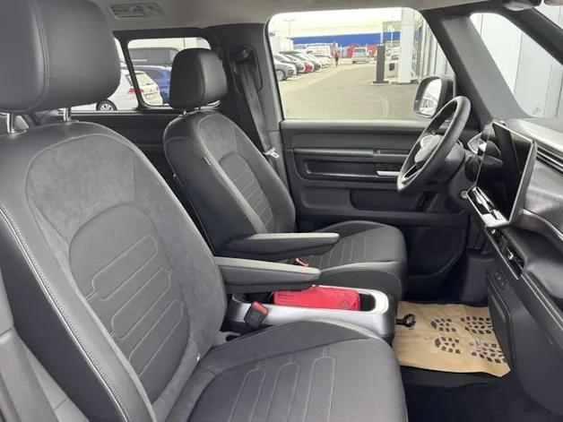 VW ID.Buzz LWB Pro 4 Motion - 7 Sitzer