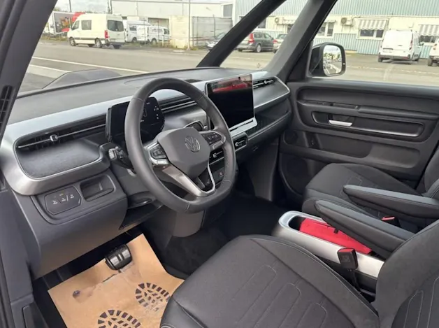 VW ID.Buzz LWB Pro 4 Motion - 7 Sitzer