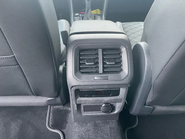 VW Tiguan 2.0TSI R-Line 4Motion DSG 7 Sitzer mit AHK