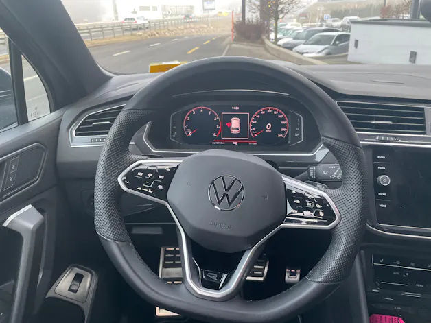 VW Tiguan 2.0TSI R-Line 4Motion DSG 7 Sitzer mit AHK