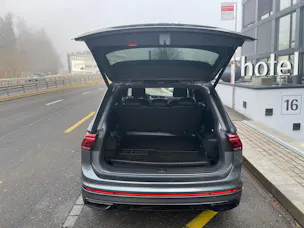 VW Tiguan 2.0TSI R-Line 4Motion DSG 7 Sitzer mit AHK