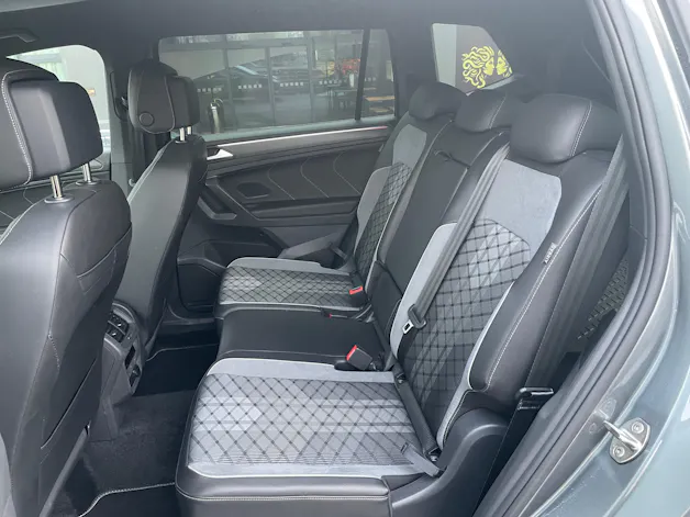 VW Tiguan 2.0TSI R-Line 4Motion DSG 7 Sitzer mit AHK