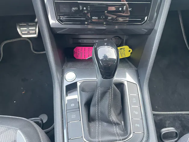VW Tiguan 2.0TSI R-Line 4Motion DSG 7 Sitzer mit AHK