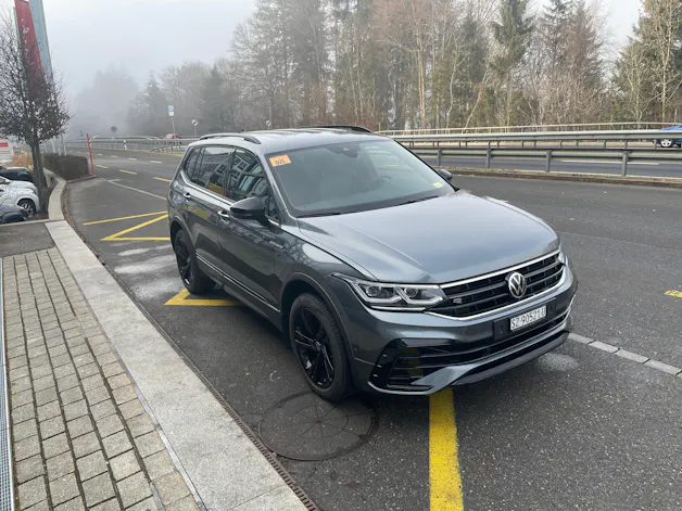 VW Tiguan 2.0TSI R-Line 4Motion DSG 7 Sitzer mit AHK