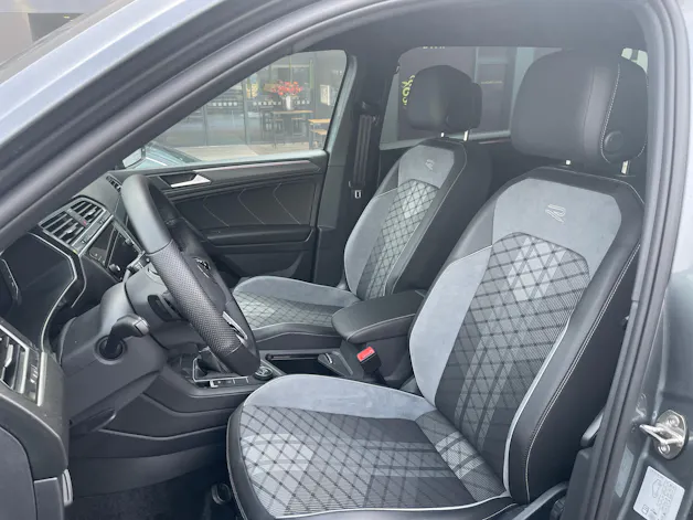 VW Tiguan 2.0TSI R-Line 4Motion DSG 7 Sitzer mit AHK