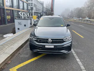 VW Tiguan 2.0TSI R-Line 4Motion DSG 7 Sitzer mit AHK