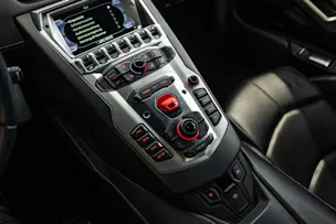 Lamborghini Aventador LP700-4 Coupé E-Gear