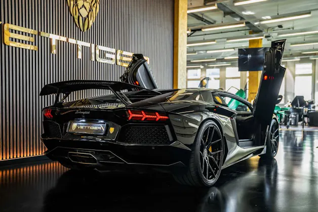 Lamborghini Aventador LP700-4 Coupé E-Gear