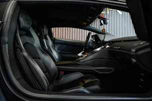 Lamborghini Aventador LP700-4 Coupé E-Gear