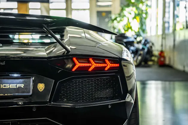 Lamborghini Aventador LP700-4 Coupé E-Gear