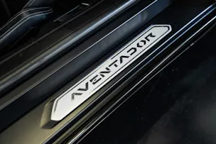 Lamborghini Aventador LP700-4 Coupé E-Gear