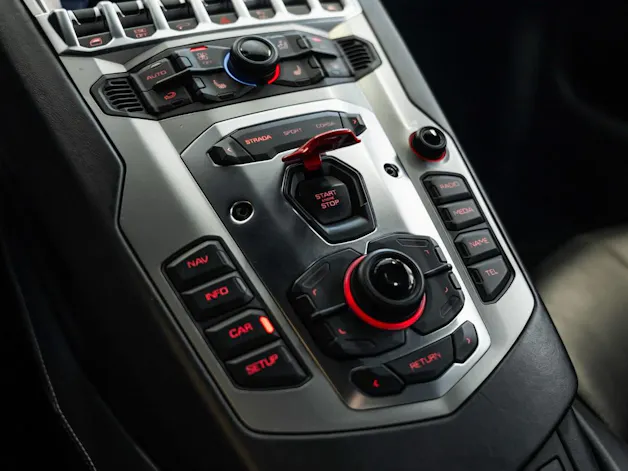 Lamborghini Aventador LP700-4 Coupé E-Gear