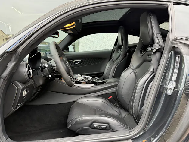 MERCEDES-BENZ AMG GT C Speedshift DCT