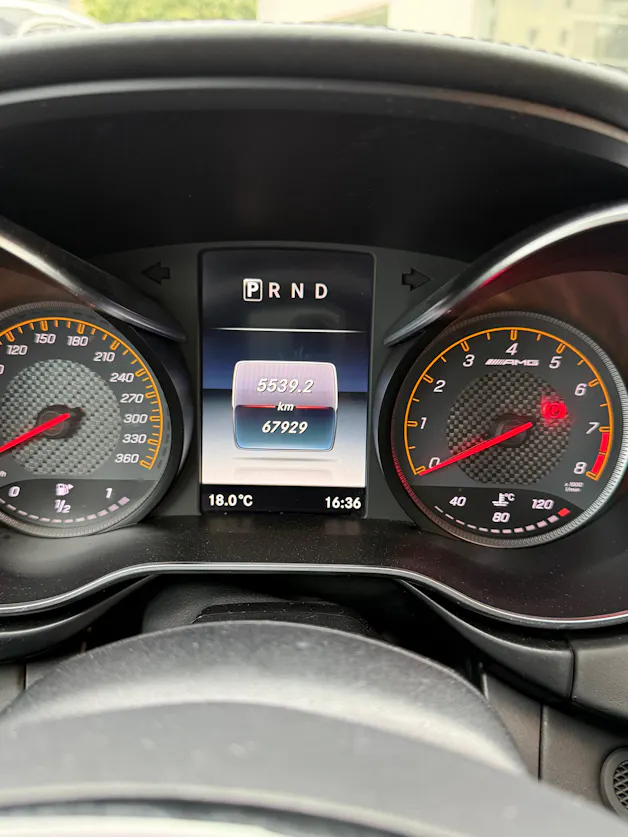 MERCEDES-BENZ AMG GT C Speedshift DCT