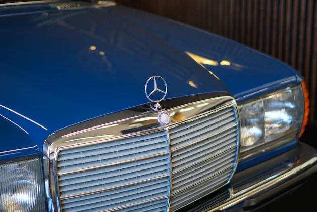 MERCEDES-BENZ 230 CE
