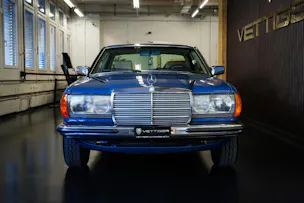 MERCEDES-BENZ 230 CE