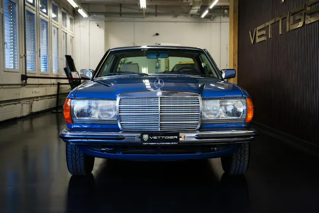 MERCEDES-BENZ 230 CE