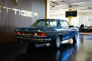 MERCEDES-BENZ 230 CE