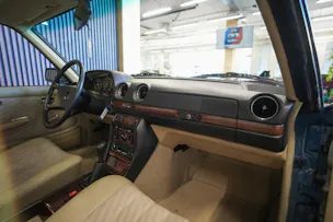 MERCEDES-BENZ 230 CE