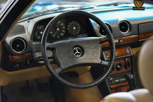 MERCEDES-BENZ 230 CE
