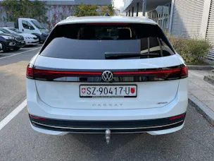 VW Passat Variant 2.0 TDI evo Business 4 Motion DSG
