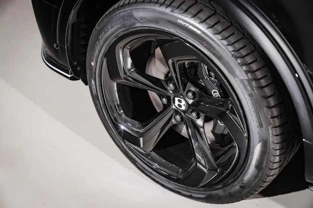 BENTLEY Bentayga S Black Edition V8