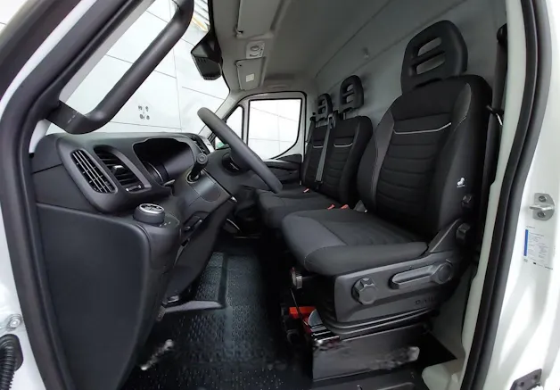 IVECO 70 C 18H A8 Kofferumbau